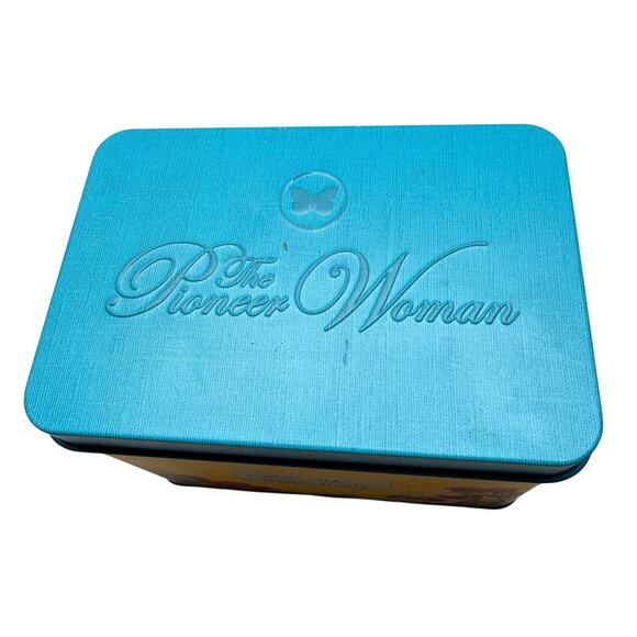 The Pioneer Woman Favorite Recipes Tin Box William Morrow Floral Design 2019 - Picture 7 of 13